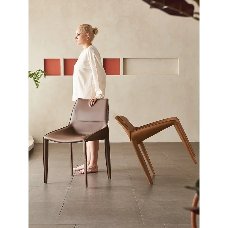 Light Luxury Saddle Leather Dining Chair Home Modern Simple Backrest Dining Chair Italian Minimalist Designer Island Chair
Light Luxury Saddle Leather Dining Chair Home Modern Simple Backrest Dining Chair Italian Minimalist Designer Island Chair