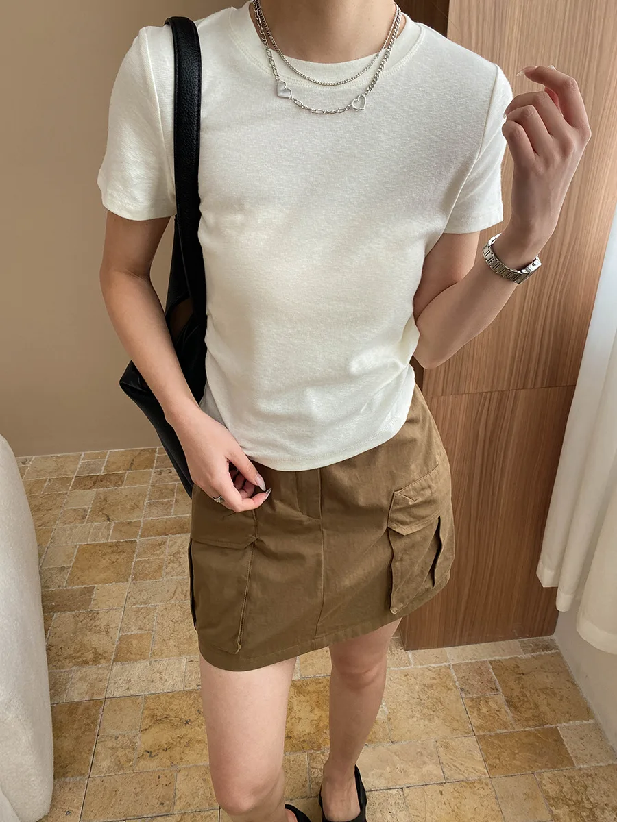 Spring and summer women's casual solid color round neck short sleeved slim fit T-shirt
Spring and summer women's casual solid color round neck short sleeved slim fit T-shirt