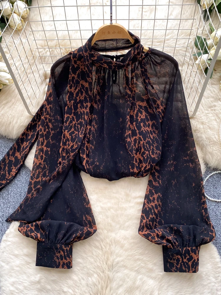 Women's Blouse Leopard Print Mesh Eyelet Breathable Shirt Long-sleeved Loose Slimming Versatile Blusa Female Top BL384
Women's Blouse Leopard Print Mesh Eyelet Breathable Shirt Long-sleeved Loose Slimming Versatile Blusa Female Top BL384