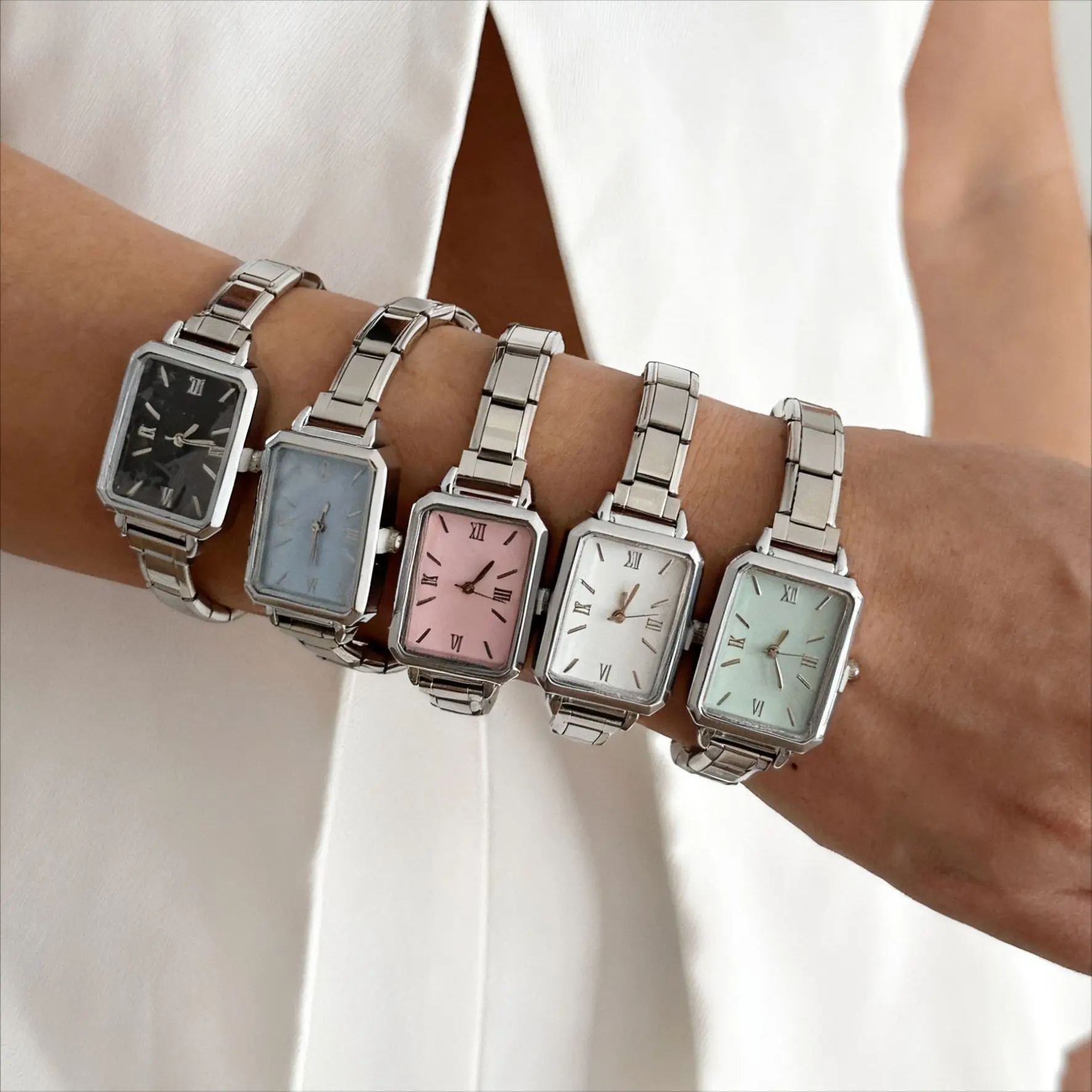 Ins Minimalist Ladies Quartz Watch Slim Stainless Steel Link Band Vintage Roman Numeral Dial Pastel Wristwatch Office Daily Gift
Ins Minimalist Ladies Quartz Watch Slim Stainless Steel Link Band Vintage Roman Numeral Dial Pastel Wristwatch Office Daily Gift