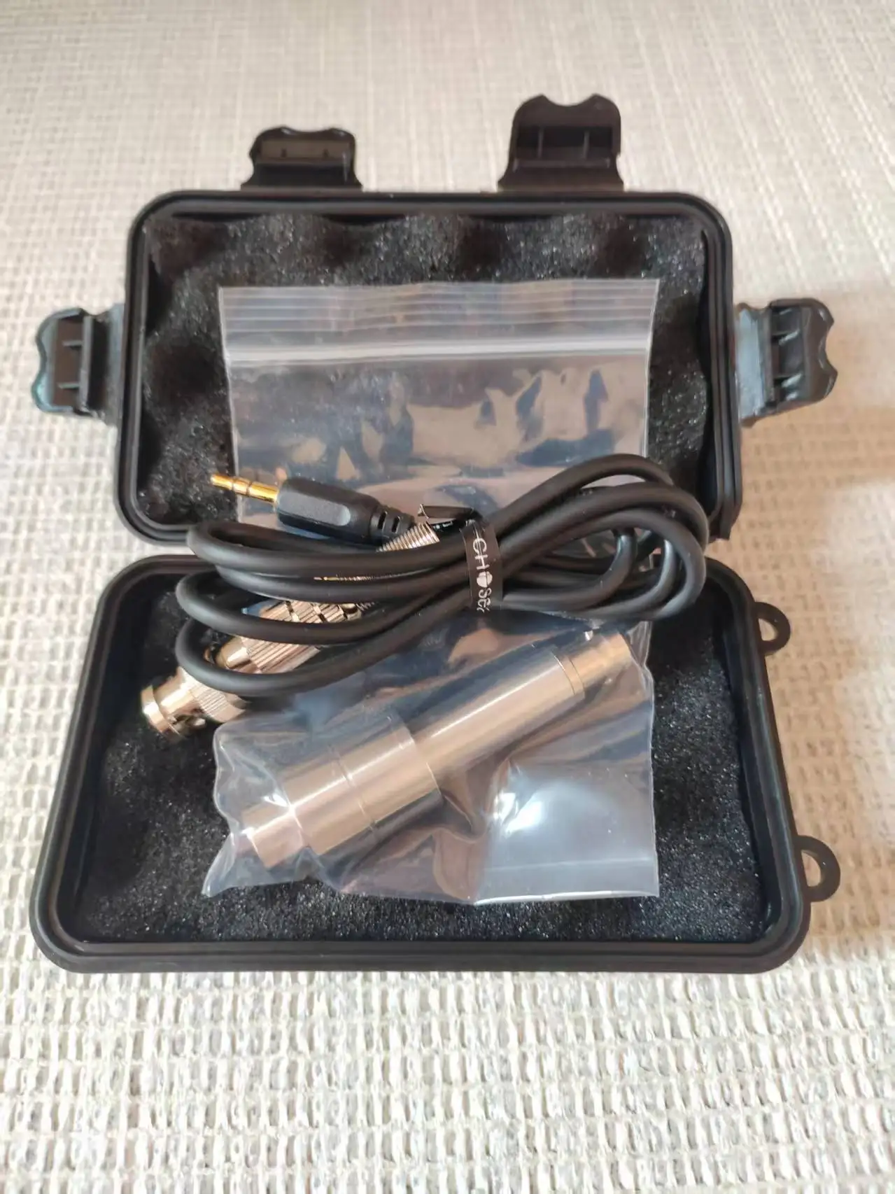 Headphone Test Headphone Frequency Response Meter IEC711 Artificial Ear Simulation Ear Entry-Level Mobile Recording
Headphone Test Headphone Frequency Response Meter IEC711 Artificial Ear Simulation Ear Entry-Level Mobile Recording