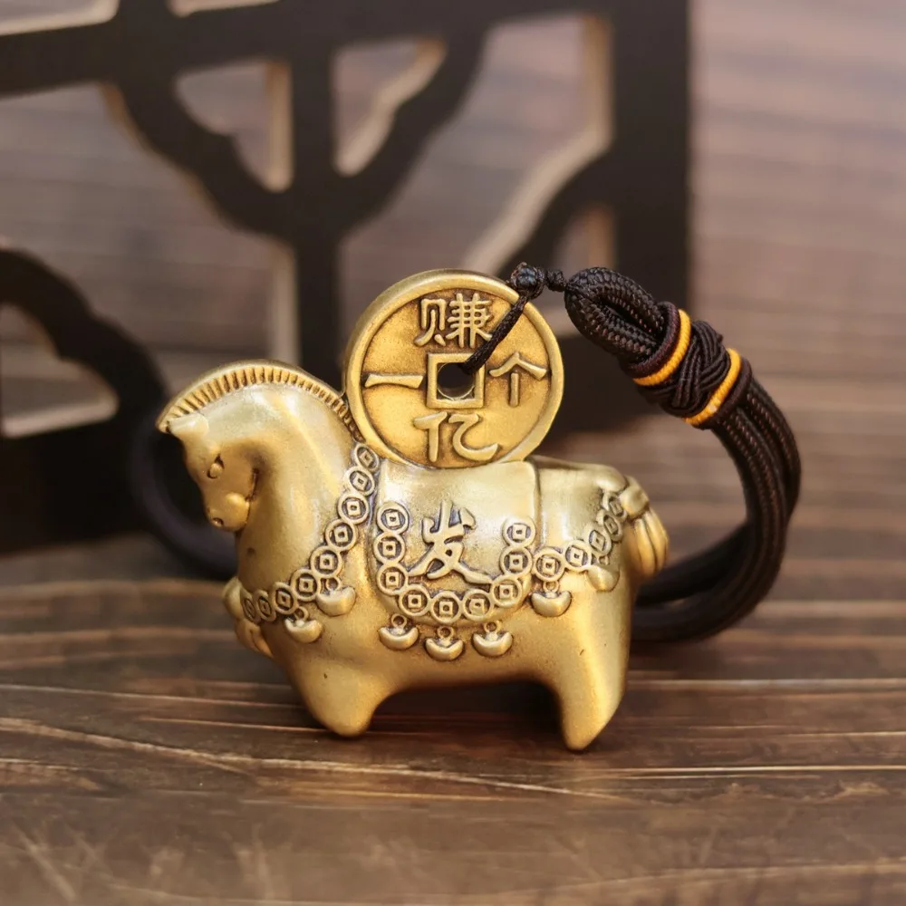 Creative Solid Brass Brass Horse Statue Vintage Style Handcrafted Lucky Horse Figurine Cute Horse Key Chain Pendant Office Decor
Creative Solid Brass Brass Horse Statue Vintage Style Handcrafted Lucky Horse Figurine Cute Horse Key Chain Pendant Office Decor
