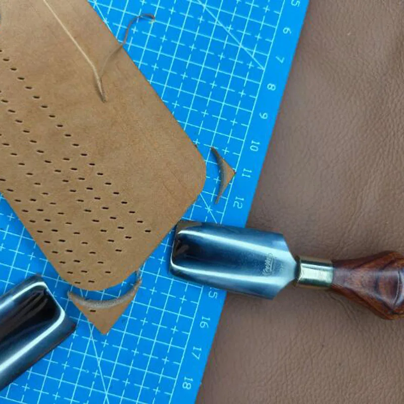 DIY handmade leather craft shallow round hole punch cutting tool high-end leather 1/4 fillet punch DC53 steel blade cutter
DIY handmade leather craft shallow round hole punch cutting tool high-end leather 1/4 fillet punch DC53 steel blade cutter