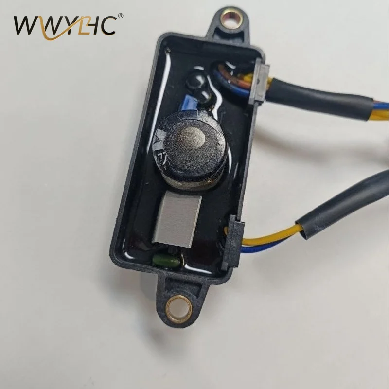 Suitable for Generator Set Accessories 2-3KW Regulator, Single Phase 220V AVR Regulator
Suitable for Generator Set Accessories 2-3KW Regulator, Single Phase 220V AVR Regulator