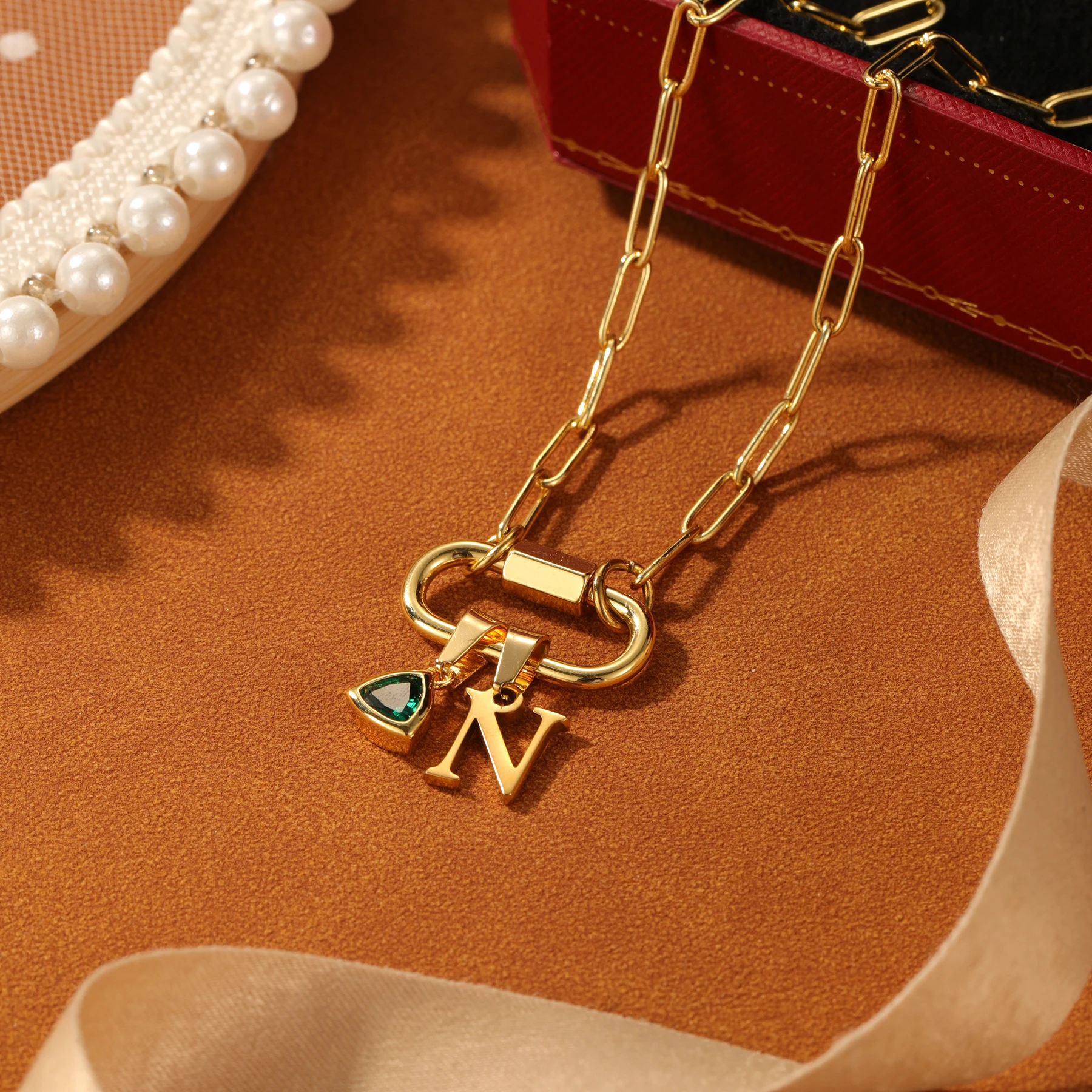 Персонализированное треугольное ожерелье с камнем и инициалами, индивидуальное кольцо с застежкой из нержавеющей стали, ожерелье с первоначальной буквой для женщин
Персонализированное треугольное ожерелье с камнем и инициалами, индивидуальное кольцо с застежкой из нержавеющей стали, ожерелье с первоначальной буквой для женщин