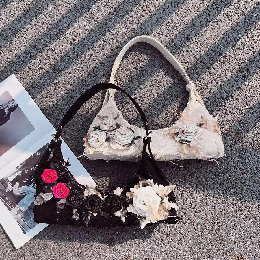 Casual canvas shoulder bags tassel tote bag flower underarm bag Wide shoulder strap zip handbags for women ethnic-style Clutch
Casual canvas shoulder bags tassel tote bag flower underarm bag Wide shoulder strap zip handbags for women ethnic-style Clutch