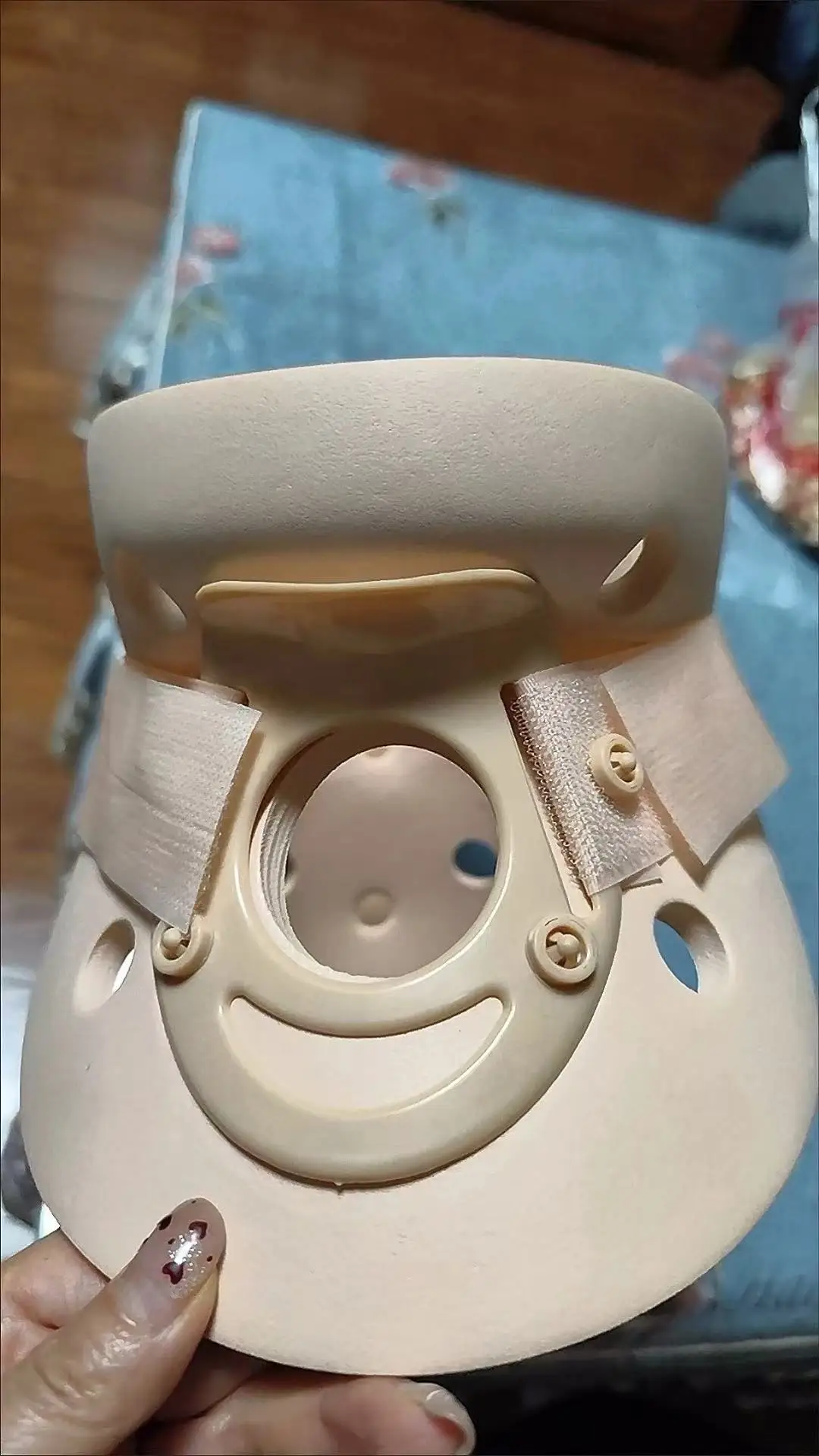 1Pcs Medical Adjustable Neck Brace-Cervical Spine Fixation Belt Supports-For Improved Spine Alignment Neck Pain Relief
1Pcs Medical Adjustable Neck Brace-Cervical Spine Fixation Belt Supports-For Improved Spine Alignment Neck Pain Relief