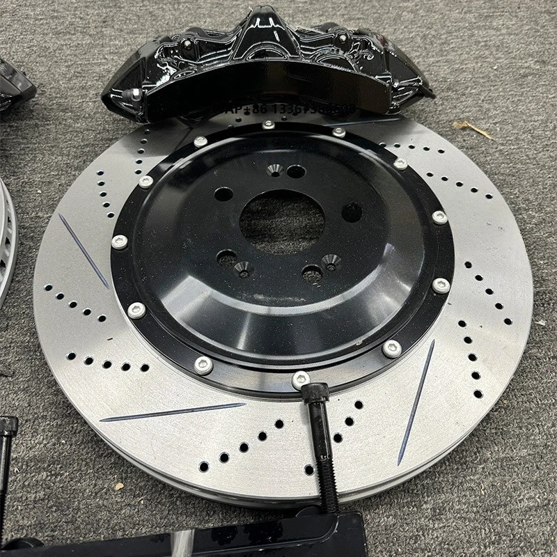 High Quality Custom GT6 6Pot Brake Kit with Caliper Disc Rotor
High Quality Custom GT6 6Pot Brake Kit with Caliper Disc Rotor