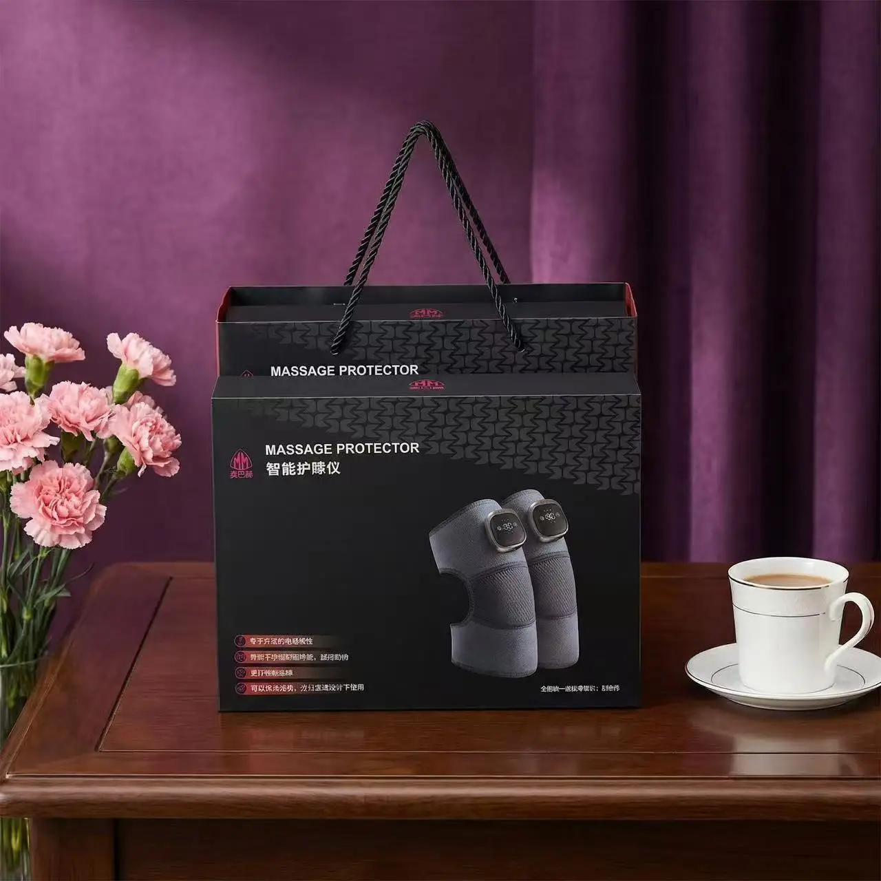 Knee massage device, with six heating massage modes, suitable for elderly people with cold legs and joint pain.
Knee massage device, with six heating massage modes, suitable for elderly people with cold legs and joint pain.