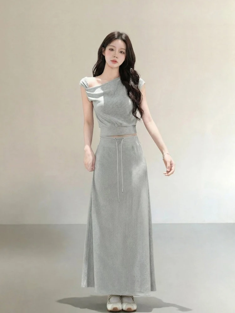 Gray Lazy Style Short Sleeve T-Shirt Top High Waist Straight Leg Skirt Women's Casual Two-Piece Set Summer Fashion
Gray Lazy Style Short Sleeve T-Shirt Top High Waist Straight Leg Skirt Women's Casual Two-Piece Set Summer Fashion