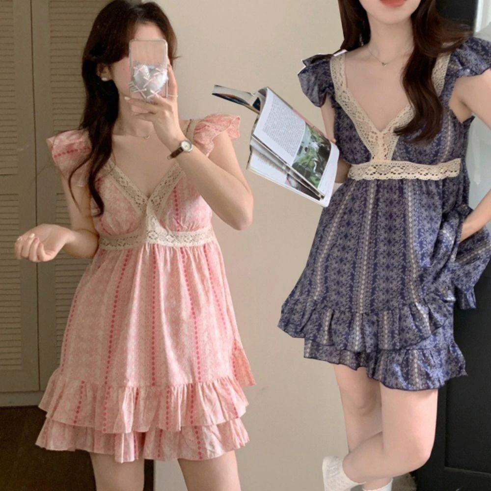 Striped Suspender Shorts Pajamas with Chest Pad Ruffle Floral Pajamas Suit Loose Lace V-Neck Two Piece Nightwear Home
Striped Suspender Shorts Pajamas with Chest Pad Ruffle Floral Pajamas Suit Loose Lace V-Neck Two Piece Nightwear Home