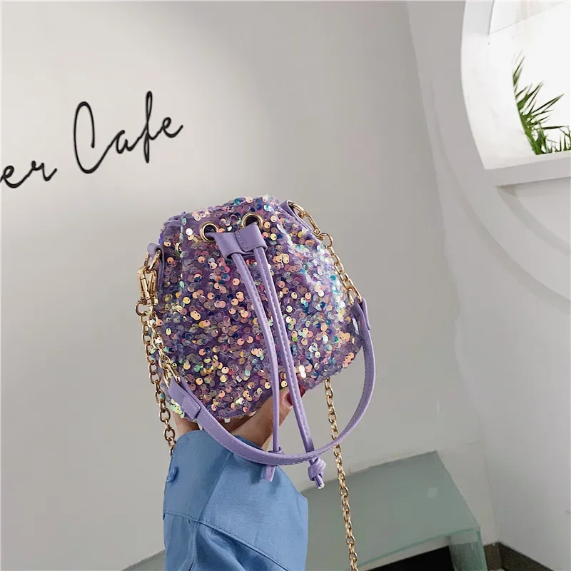 Children Messenger Bags Glitter Bucket Trendy Bag Metal Chain Bag Purse and Handbags Mother Kids Bags for Girl Сумка Женская Sac
Children Messenger Bags Glitter Bucket Trendy Bag Metal Chain Bag Purse and Handbags Mother Kids Bags for Girl Сумка Женская Sac