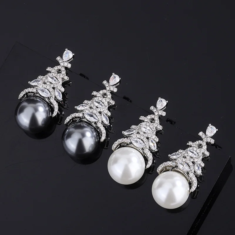 Korean-style hot-selling earrings, personalized gray-white pearl elegant women's earrings, bead diameter 12mm
Korean-style hot-selling earrings, personalized gray-white pearl elegant women's earrings, bead diameter 12mm