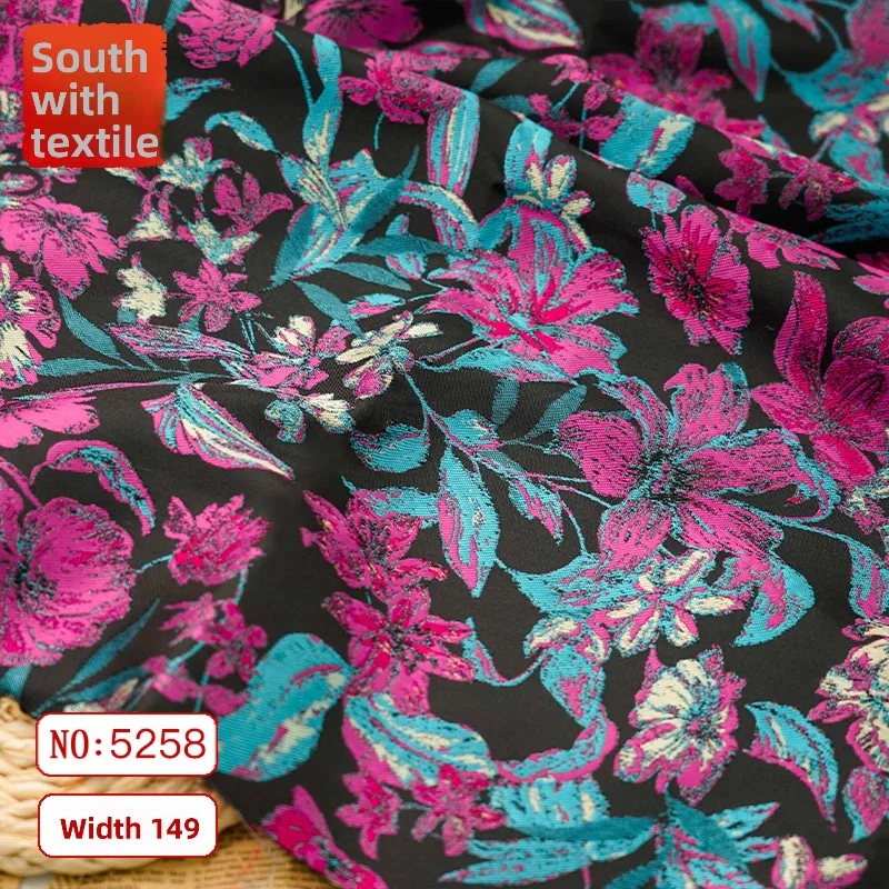 European Style Jacquard Decorative Fabric for Spring Autumn Dress Clothing Curtain Cloth Diy By Thr Meter Sewing Material
European Style Jacquard Decorative Fabric for Spring Autumn Dress Clothing Curtain Cloth Diy By Thr Meter Sewing Material