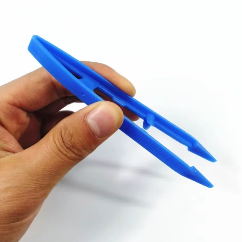 100 pcs wholesale plastic tweezers Reptiles Feeder Terrarium Clamp Feeding Tongs Skid Bottle Clips Anti-slip Sterilized Forceps
100 pcs wholesale plastic tweezers Reptiles Feeder Terrarium Clamp Feeding Tongs Skid Bottle Clips Anti-slip Sterilized Forceps