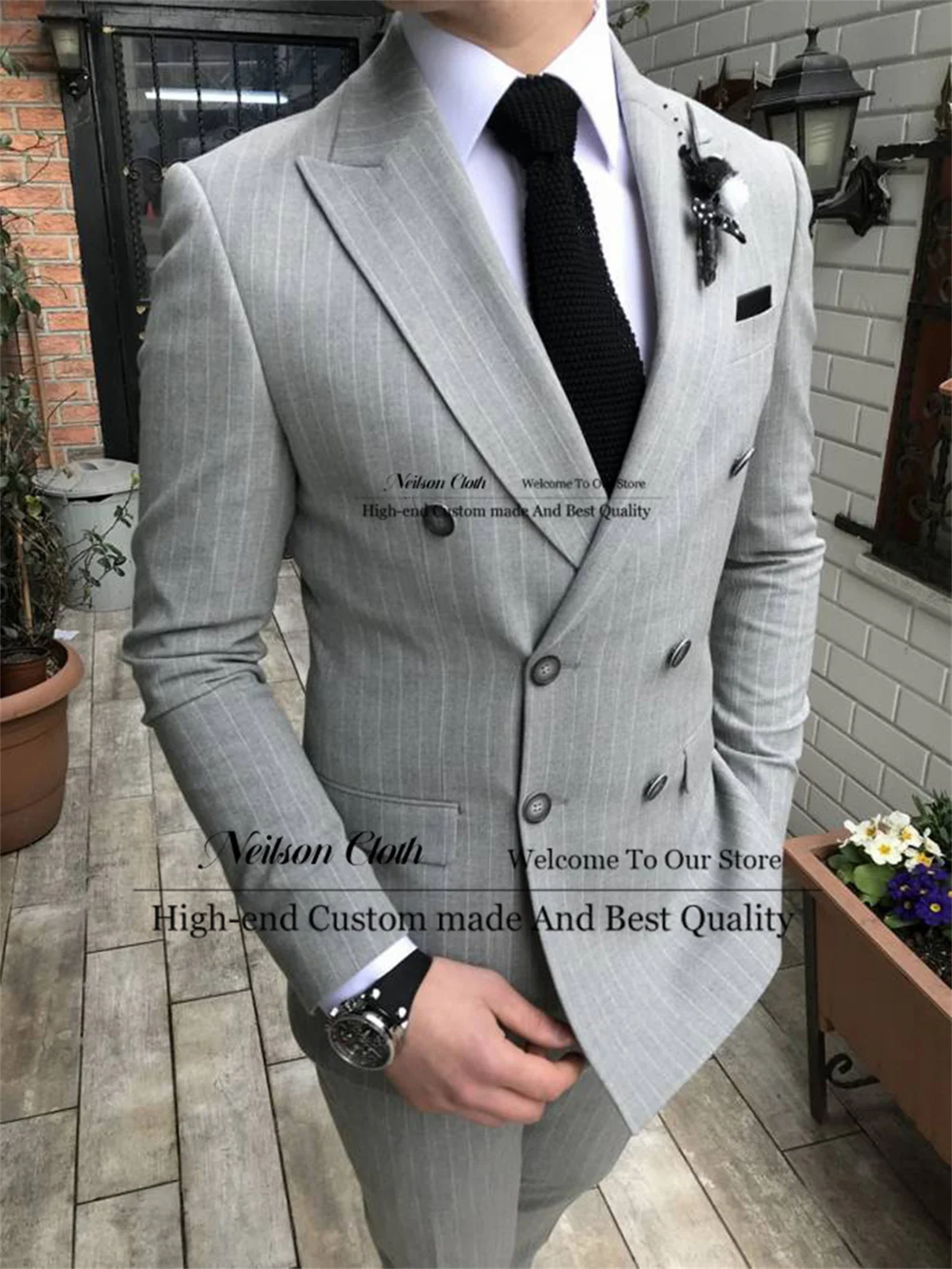 Gray Stripe Men Suits Peaked Lapel Double Breasted Male Prom Blazers 2 Pieces Sets Groom Wedding Tuxedos Slim Fit Costume Homme
Gray Stripe Men Suits Peaked Lapel Double Breasted Male Prom Blazers 2 Pieces Sets Groom Wedding Tuxedos Slim Fit Costume Homme