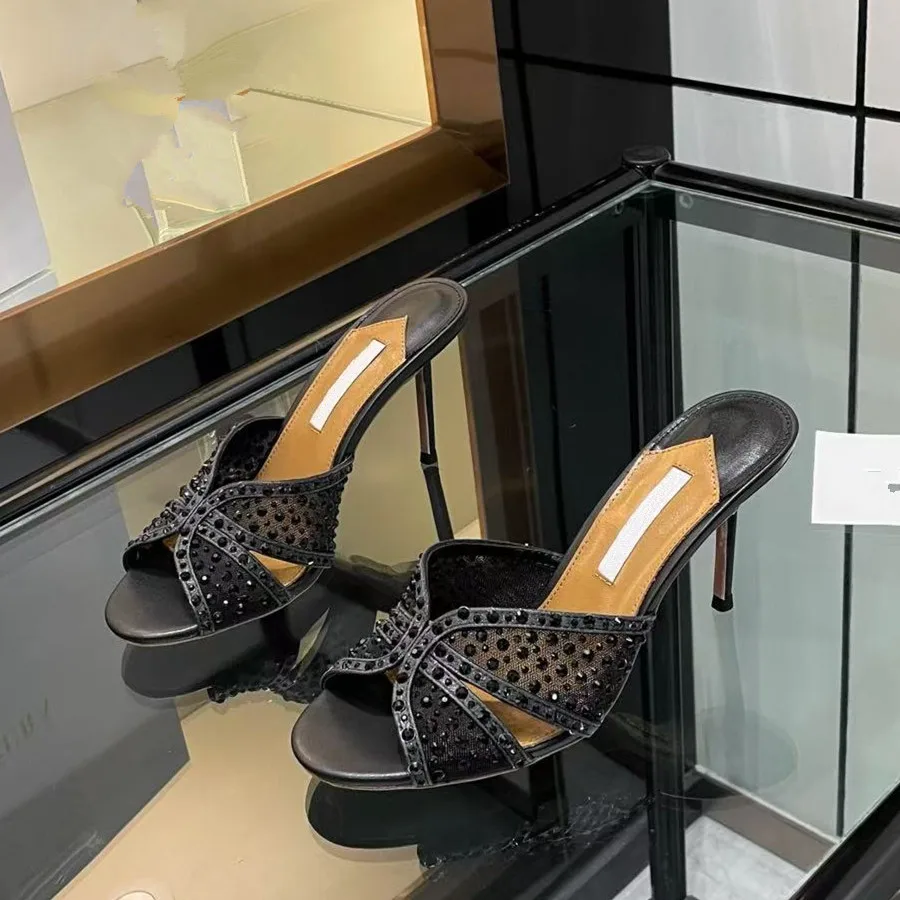 Women's 2026 New Summer Pointed Toe Netting Rhinestone Heels with Pointed Toe and Slender Heels
Women's 2026 New Summer Pointed Toe Netting Rhinestone Heels with Pointed Toe and Slender Heels