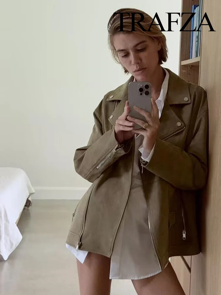 TRAFZA Women's 2025 Autumn New Fashion Suede Texture Effect Motorcycle Coat Female High Street Casual Zipper Pocket Jacket Mujer
TRAFZA Women's 2025 Autumn New Fashion Suede Texture Effect Motorcycle Coat Female High Street Casual Zipper Pocket Jacket Mujer