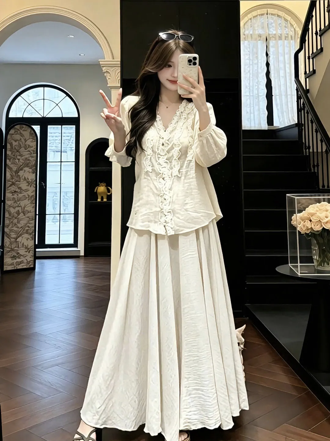 Summer Lace Trim V-Neck Shirt And High Waist Skirt Set Women's plus Size Fashionable Breathable Casual Wear Polyester Fabric
Summer Lace Trim V-Neck Shirt And High Waist Skirt Set Women's plus Size Fashionable Breathable Casual Wear Polyester Fabric