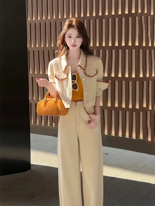 Fashionable Two-Piece Set Elegant Wide Leg Pants Korean Style Spring Collection Luxury Brand Cotton Blend V-Neck Open Cardigan
Fashionable Two-Piece Set Elegant Wide Leg Pants Korean Style Spring Collection Luxury Brand Cotton Blend V-Neck Open Cardigan