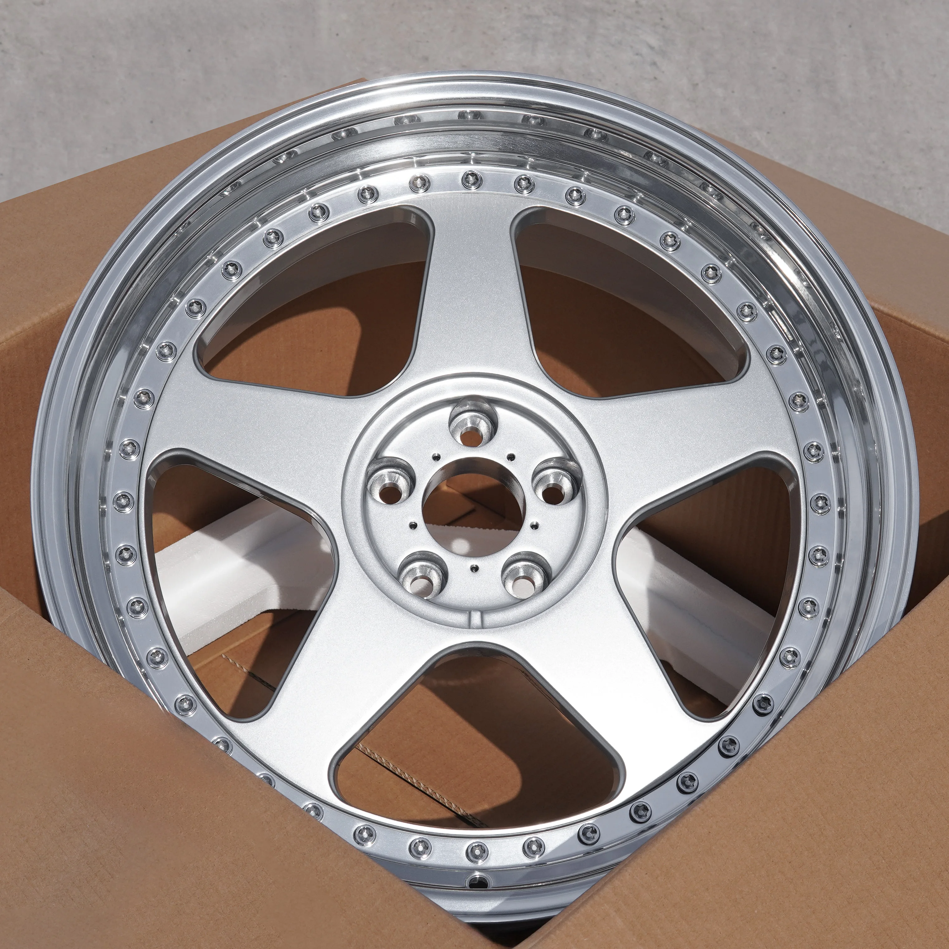 Hot Sales2 Piece Polished Silver OEM High Performance Forged Alloy Wheels 5x120 Wheels 18 Inch Passenger Car Wheels for bmw F30
Hot Sales2 Piece Polished Silver OEM High Performance Forged Alloy Wheels 5x120 Wheels 18 Inch Passenger Car Wheels for bmw F30