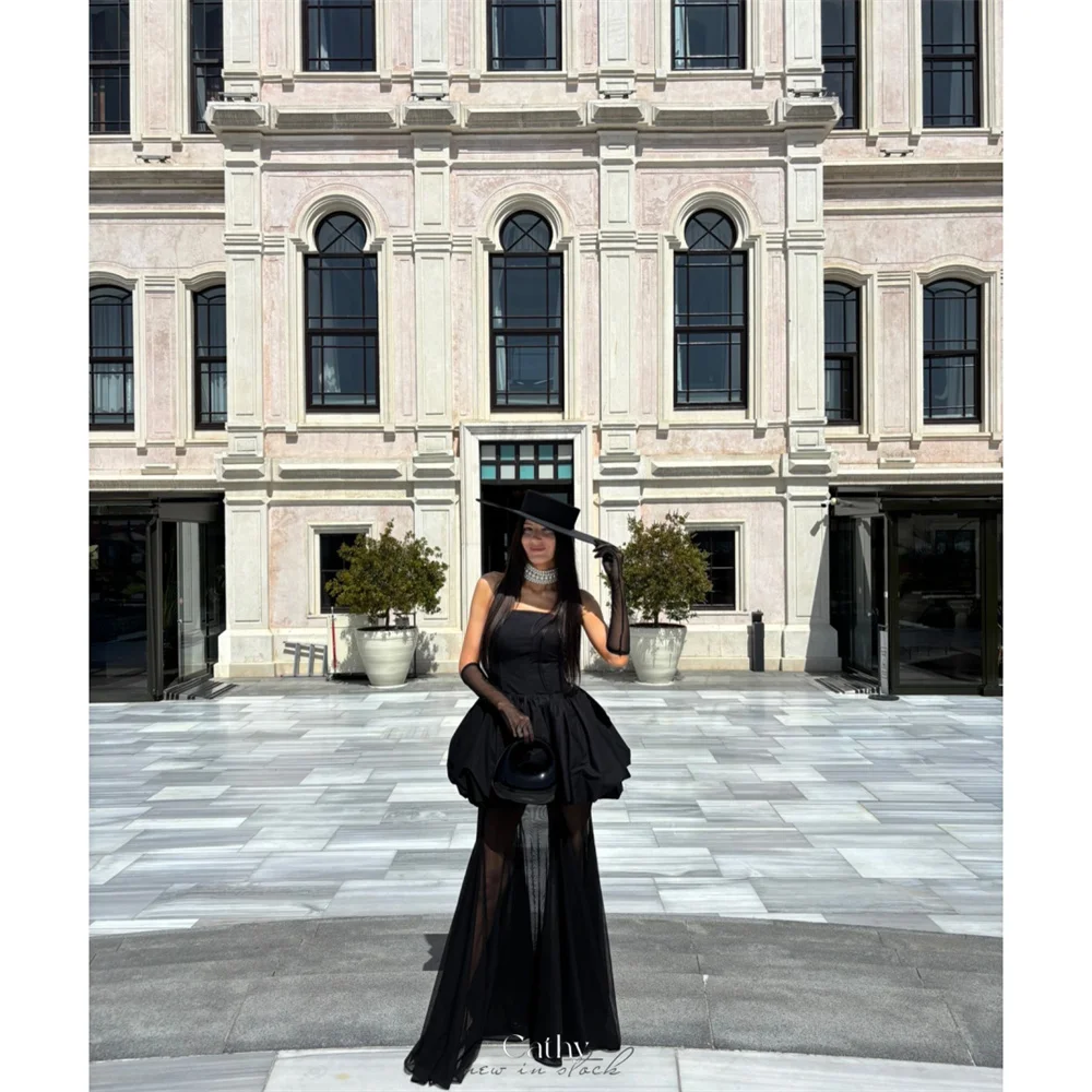 Cathy Customized Black Strapless Illusion Prom Dresses A-Line Floor-Length vestidos de noiva Detachable Sleeves Formal Evening
Cathy Customized Black Strapless Illusion Prom Dresses A-Line Floor-Length vestidos de noiva Detachable Sleeves Formal Evening
