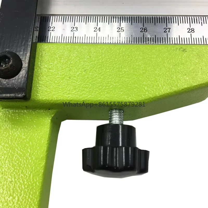 PVC Plastic Flooring Tool Trimming Web Floor Strip Cutter Construction Edge Cutting Splitter Floor Edge Curled On Wall
PVC Plastic Flooring Tool Trimming Web Floor Strip Cutter Construction Edge Cutting Splitter Floor Edge Curled On Wall