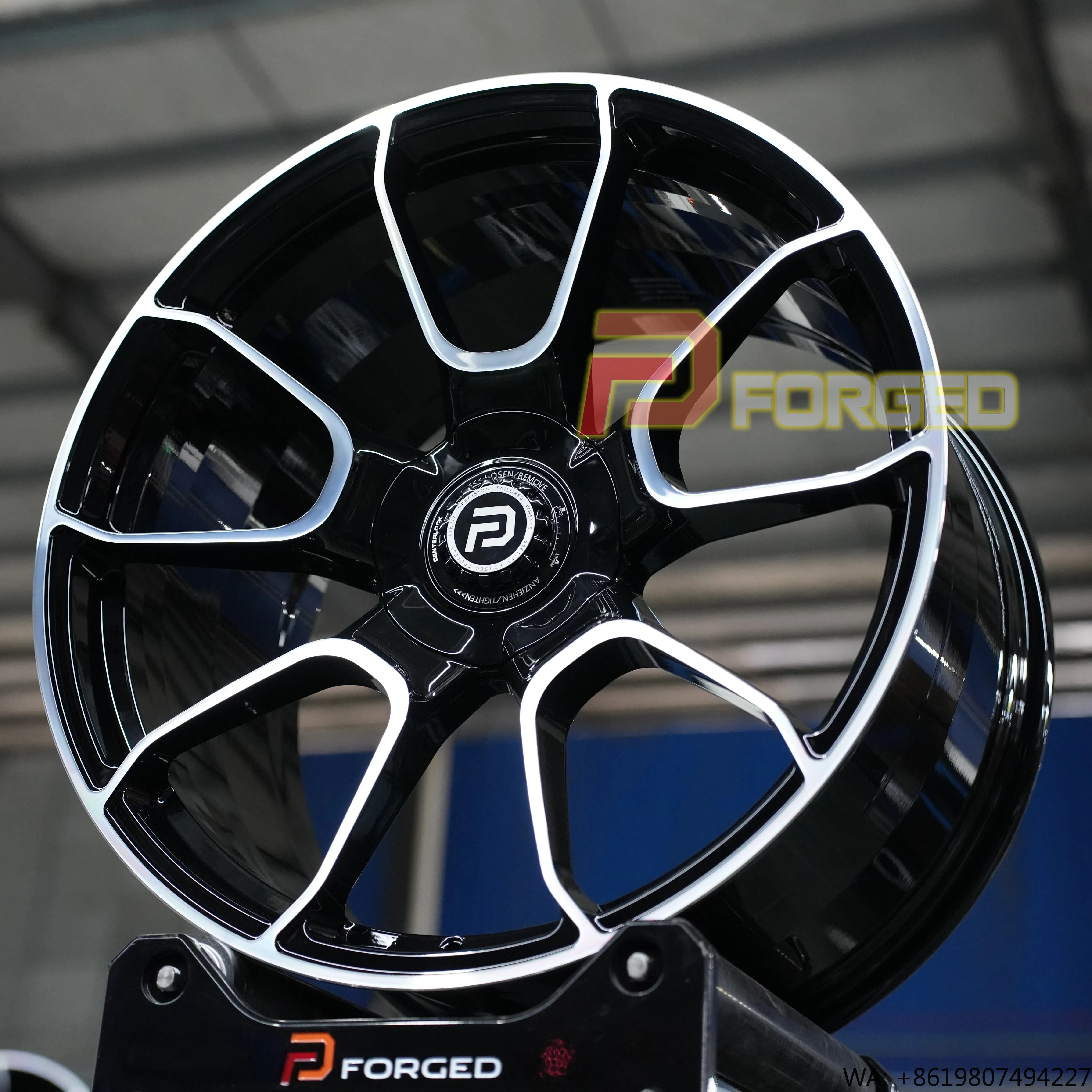 Custom Monoblock Wheels High-quality Forged Wheels for 911 Turbo GTS 992.2 718
Custom Monoblock Wheels High-quality Forged Wheels for 911 Turbo GTS 992.2 718