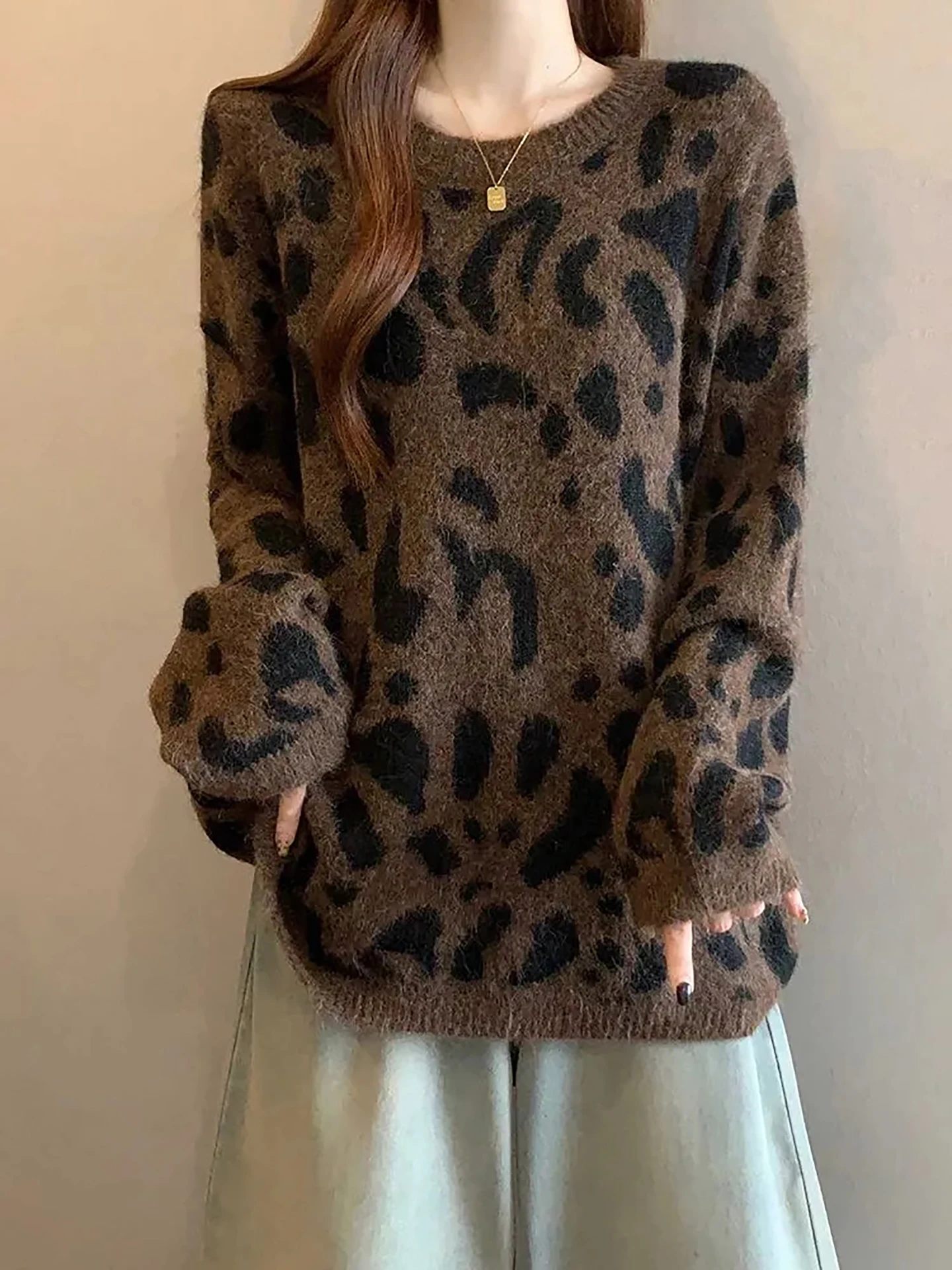 Fall Winter New Sle Leopard Print Loose Faionable Sweater Younglooking Design Retro Slimming Knitted Long Sve round Ne
Fall Winter New Sle Leopard Print Loose Faionable Sweater Younglooking Design Retro Slimming Knitted Long Sve round Ne