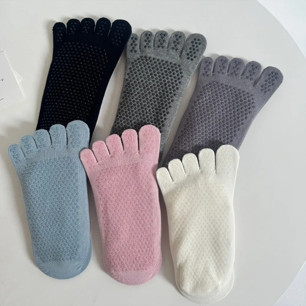 Pleated Bottom Silicone Grip Five Toes Pilates Sock Soft Non-Slip Low-Ankle Socks Elastic Cotton Boat Socks Fitness
Pleated Bottom Silicone Grip Five Toes Pilates Sock Soft Non-Slip Low-Ankle Socks Elastic Cotton Boat Socks Fitness