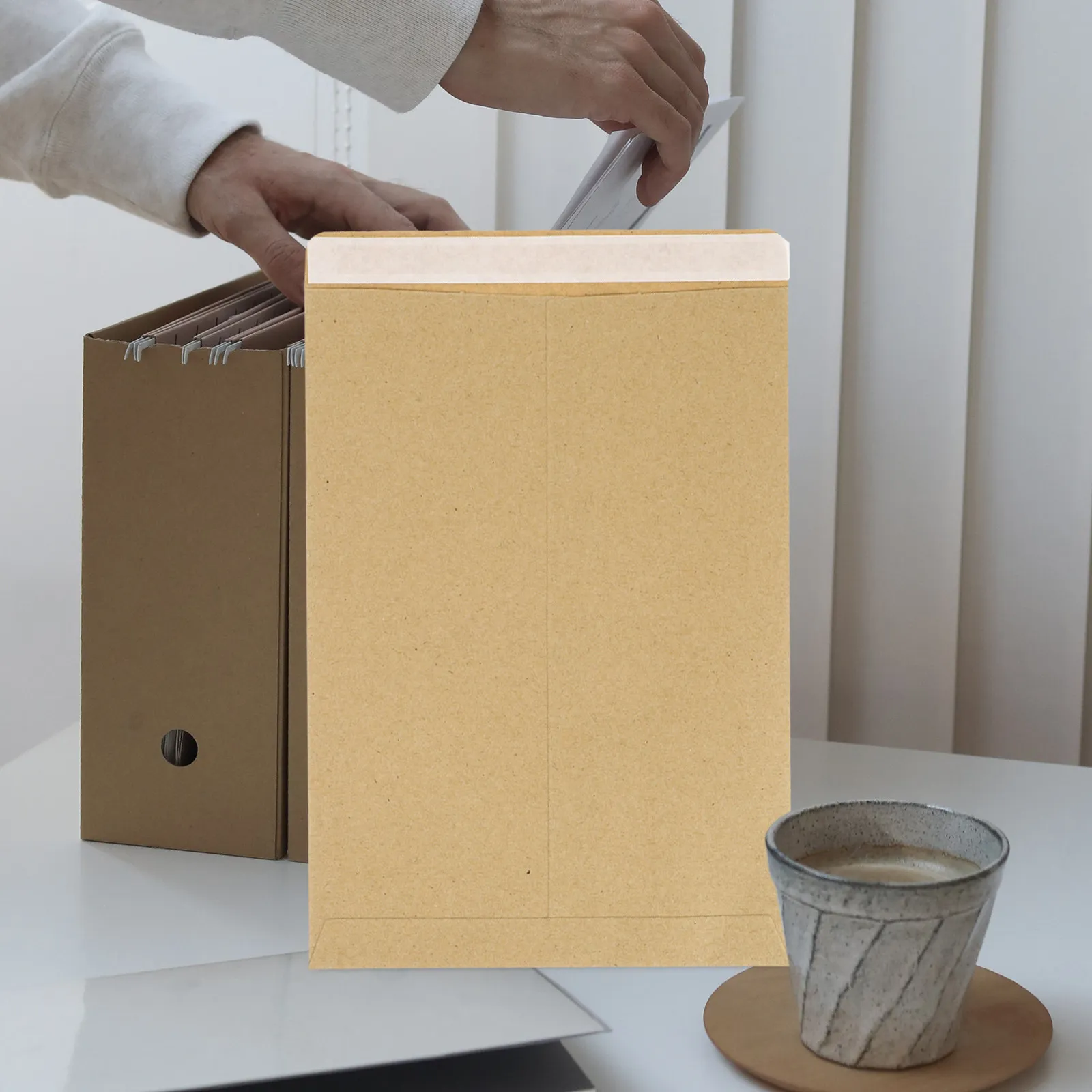 50Pcs Kraft Paper Envelopes Blank Khaki Classic Document Storage for Wedding Birthday Holiday Corporate Event Vintage Style
50Pcs Kraft Paper Envelopes Blank Khaki Classic Document Storage for Wedding Birthday Holiday Corporate Event Vintage Style