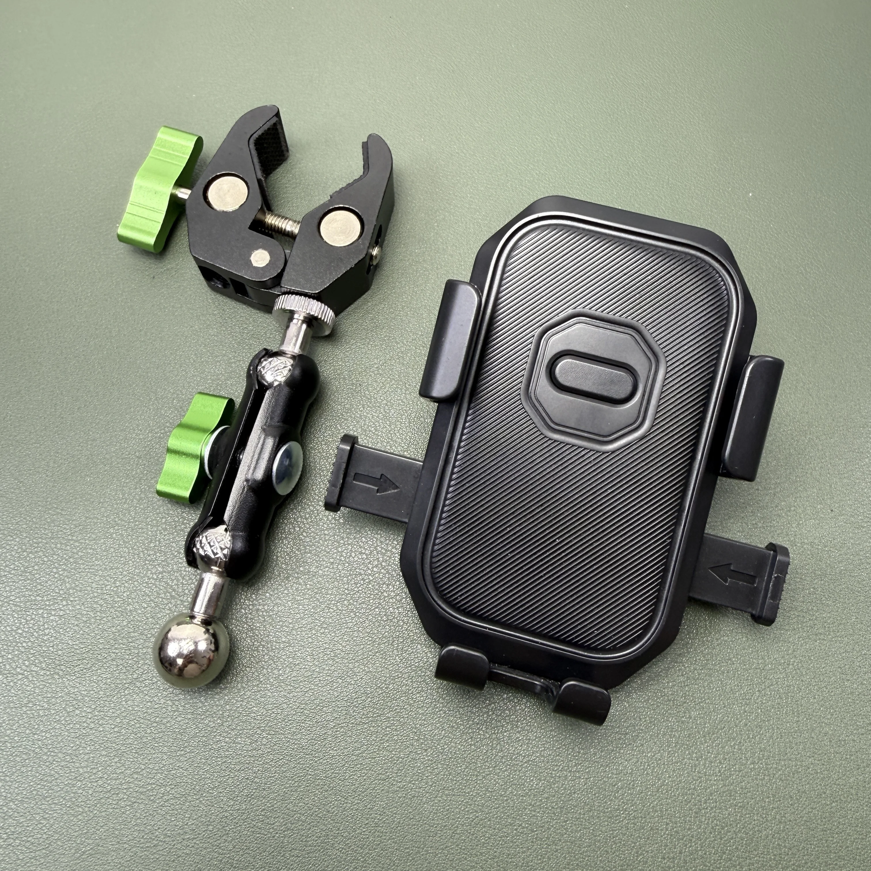 Metal Movable Joint Phone Clip round Tube Desktop Fixed Tablet Holder Mobile Stand for Flat Clip Desk Clip-On Phone Holder
Metal Movable Joint Phone Clip round Tube Desktop Fixed Tablet Holder Mobile Stand for Flat Clip Desk Clip-On Phone Holder