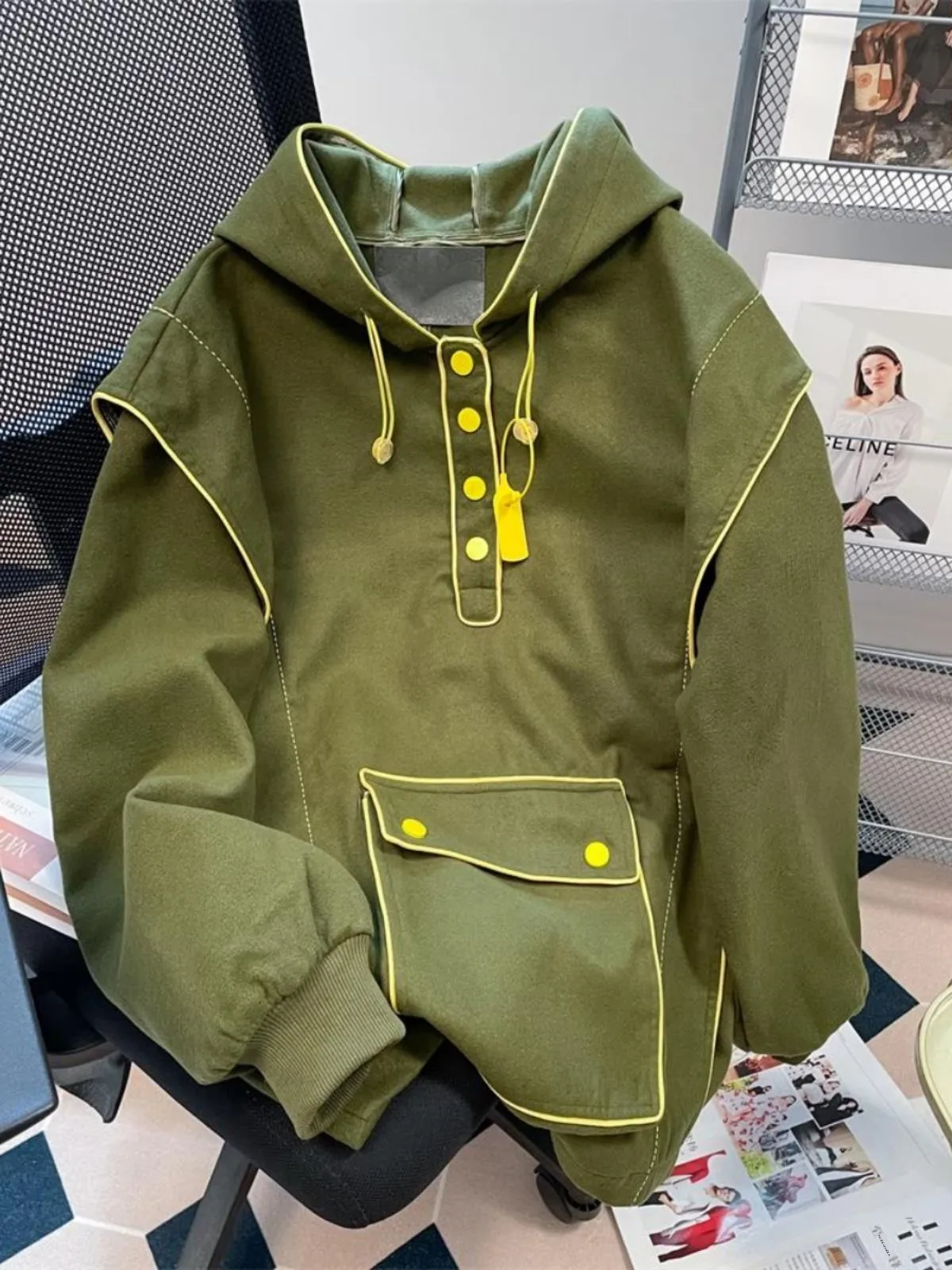 Мужская толстовка свободного кроя большого размера (до 300 фунтов), осенняя модная повседневная уличная одежда, молодежный тренд, с пуговицами и декоративными вставками
Мужская толстовка свободного кроя большого размера (до 300 фунтов), осенняя модная повседневная уличная одежда, молодежный тренд, с пуговицами и декоративными вставками