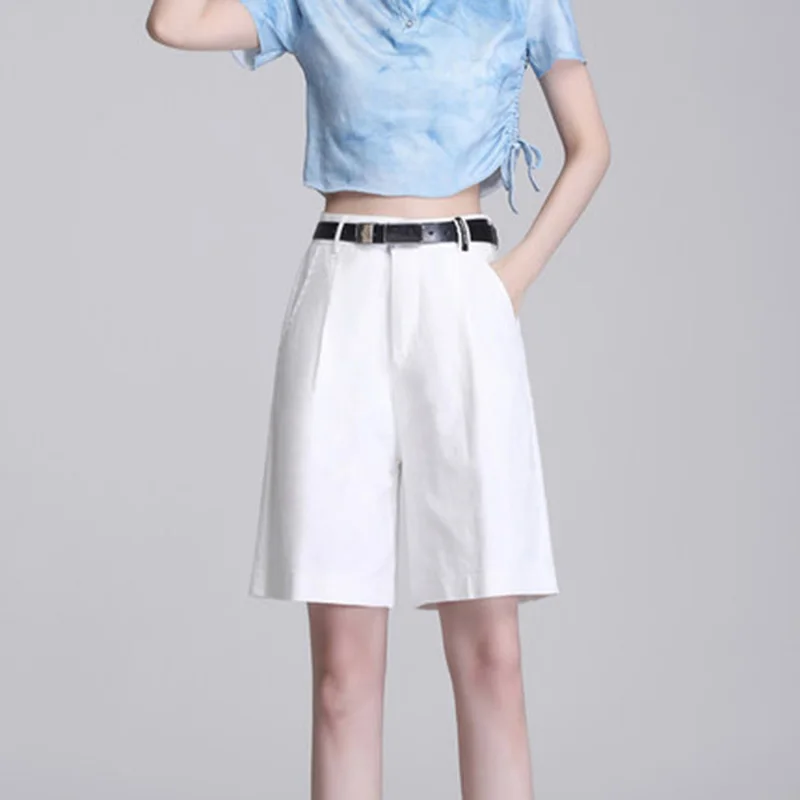 100% Cotton Casual White Denim Shorts Women Summer Sexy High Waist Shorts Jeans Female Vintage Belt Loose Shorts 2022
100% Cotton Casual White Denim Shorts Women Summer Sexy High Waist Shorts Jeans Female Vintage Belt Loose Shorts 2022