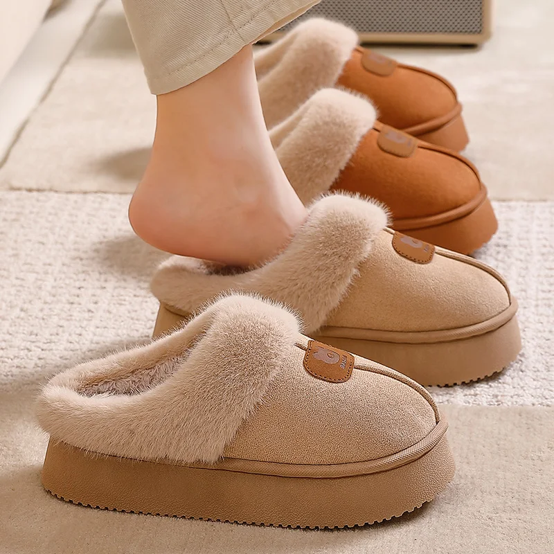 Plush cotton slippers for women's winter new home, indoor anti slip and warm, high beauty wool collar cotton slippers for women
Plush cotton slippers for women's winter new home, indoor anti slip and warm, high beauty wool collar cotton slippers for women