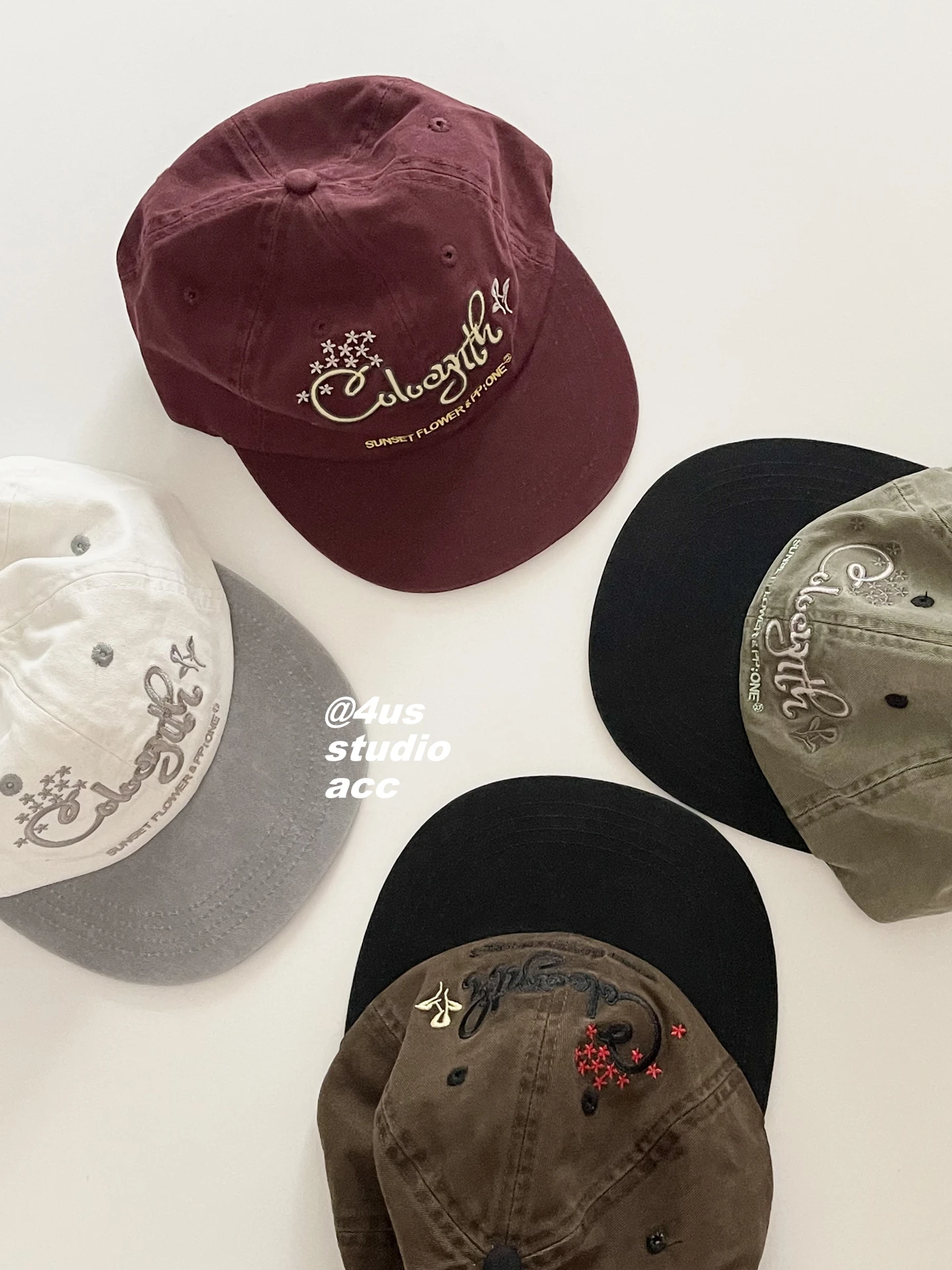 The same niche color matching embroidery soft top flat brim cap women's baseball cap tide
The same niche color matching embroidery soft top flat brim cap women's baseball cap tide