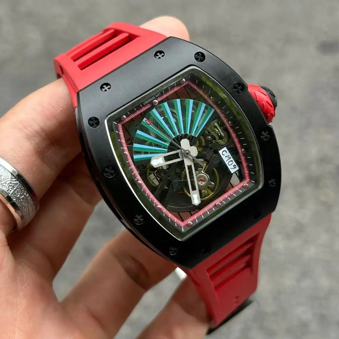 CRONUSART Men Automatic Watch 42MM Tonneau Mechanical Wristwatch Sapphire Mirror Luminous Skeleton Fan Face Dial FKM Strap
CRONUSART Men Automatic Watch 42MM Tonneau Mechanical Wristwatch Sapphire Mirror Luminous Skeleton Fan Face Dial FKM Strap