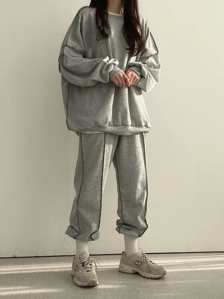 Autumn/Winter Two Piece Set for Women New Sports Suit Long-sleeved Trousers Two-piece Korean Fashion Casual Sportswear Pant Sets
Autumn/Winter Two Piece Set for Women New Sports Suit Long-sleeved Trousers Two-piece Korean Fashion Casual Sportswear Pant Sets