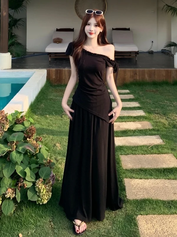 plus Size Summer Fashion Set High Waist Short Sleeve Asymmetrical Shoulder Design Slimming Top And A-Line Skirt Ensemble
plus Size Summer Fashion Set High Waist Short Sleeve Asymmetrical Shoulder Design Slimming Top And A-Line Skirt Ensemble