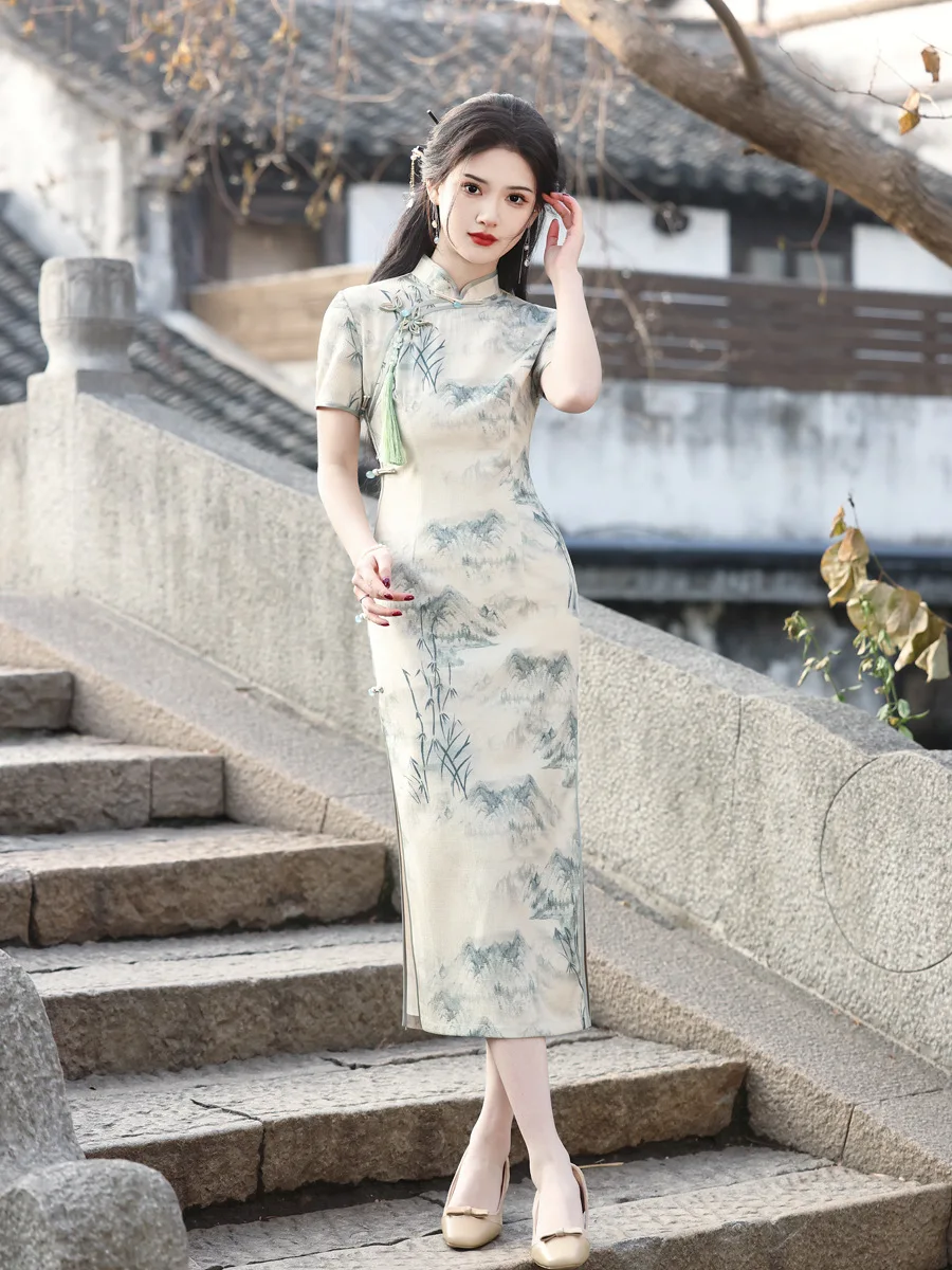 Print Satin Cheongsam Women's Improved Temperament Traditional Chinese Dress Vintage Elegant Slim Qipao Classic Vestidos
Print Satin Cheongsam Women's Improved Temperament Traditional Chinese Dress Vintage Elegant Slim Qipao Classic Vestidos