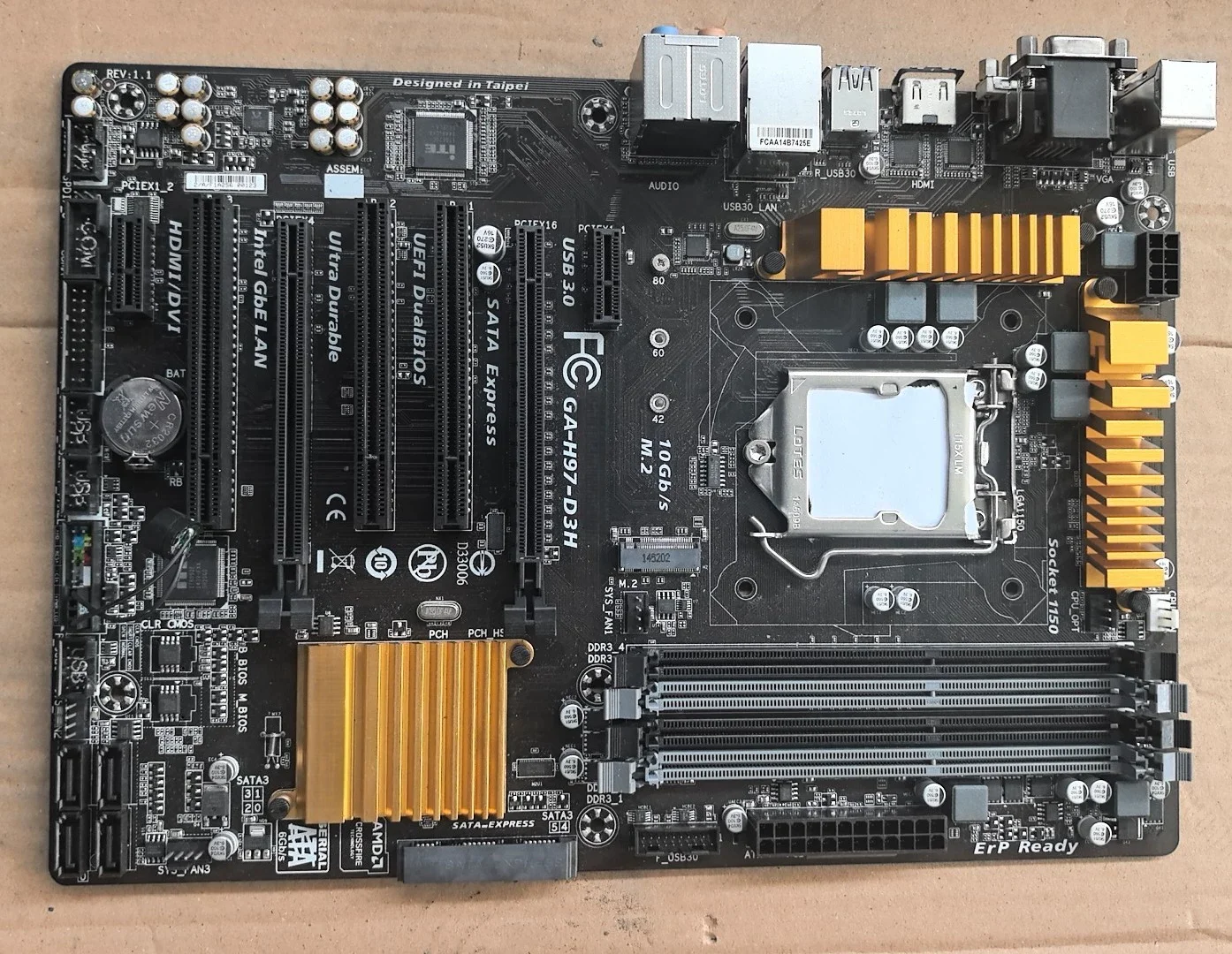 For Gigabyte GA-H97-D3H Motherboard 32GB LGA 1150 DDR3 ATX H97 Mainboard 100% Tested OK Fully Work Free Shipping
For Gigabyte GA-H97-D3H Motherboard 32GB LGA 1150 DDR3 ATX H97 Mainboard 100% Tested OK Fully Work Free Shipping