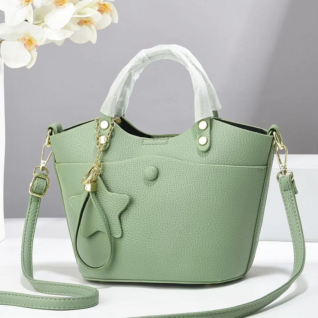 New women bag Handbags Bag for 2025 women Female luxury designer shoulder bags Large capacity fashion crossbody bag
New women bag Handbags Bag for 2025 women Female luxury designer shoulder bags Large capacity fashion crossbody bag
