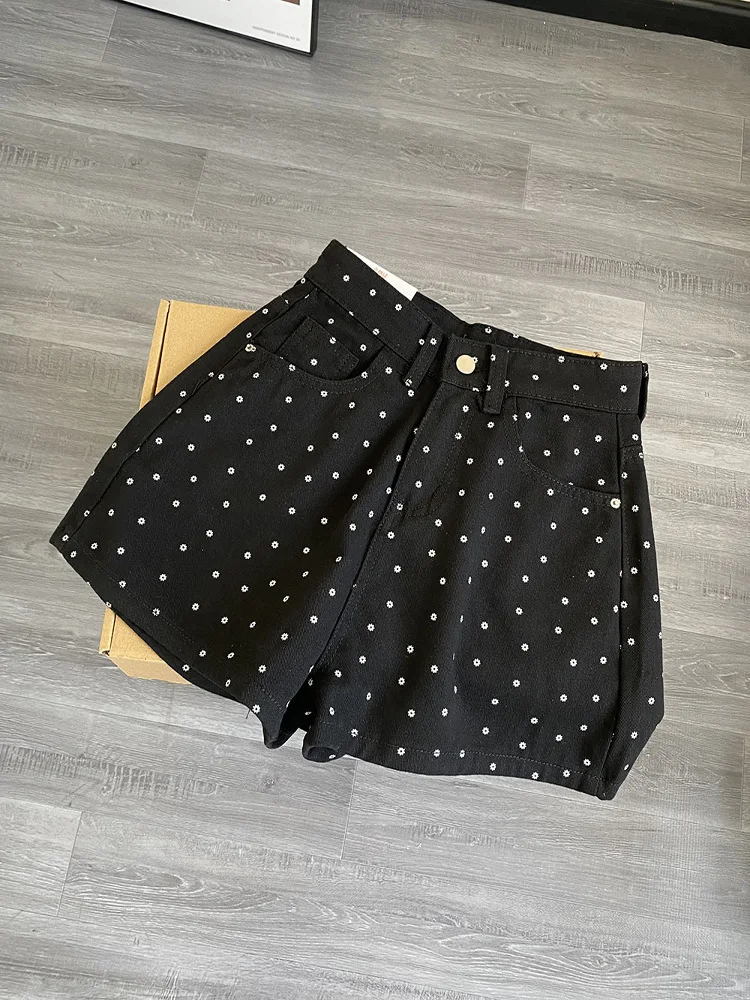 High Waist Polka Dot Print Denim Shorts Women's Summer New Style Slimming Wide Leg A-Line Skirts Trendy Hot Pants
High Waist Polka Dot Print Denim Shorts Women's Summer New Style Slimming Wide Leg A-Line Skirts Trendy Hot Pants