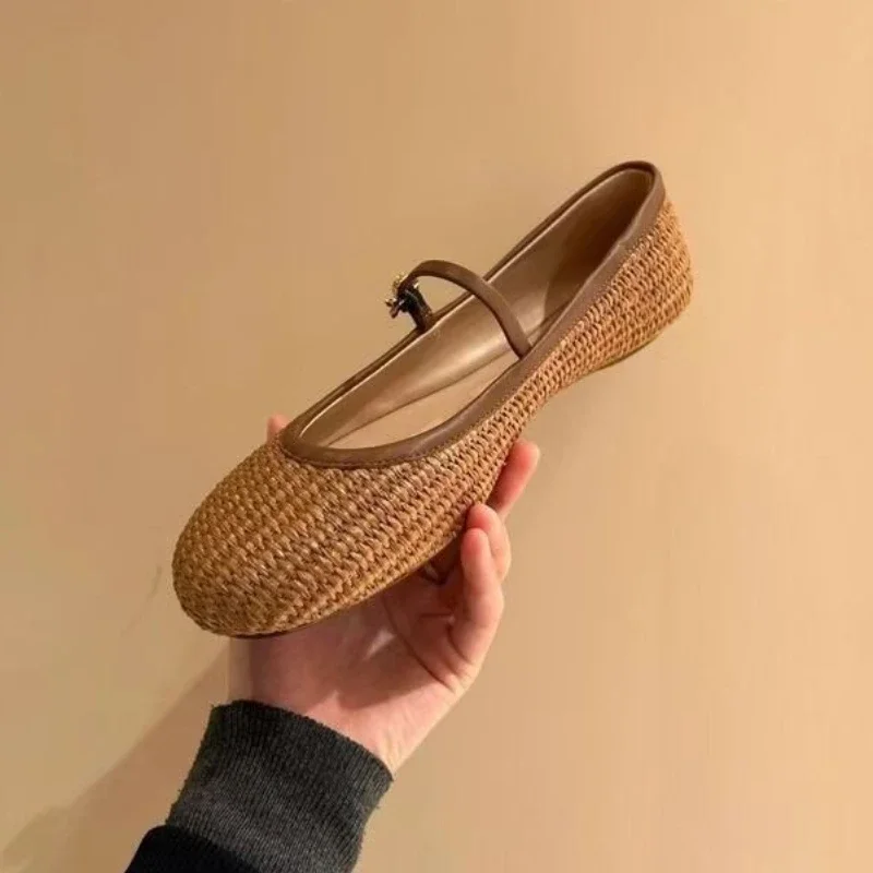 Spring Summer 2025 New Style Shoes Weaving Hollow Out Design Sandals Square Toe Buckle Strap Flats Shoes Women
Spring Summer 2025 New Style Shoes Weaving Hollow Out Design Sandals Square Toe Buckle Strap Flats Shoes Women