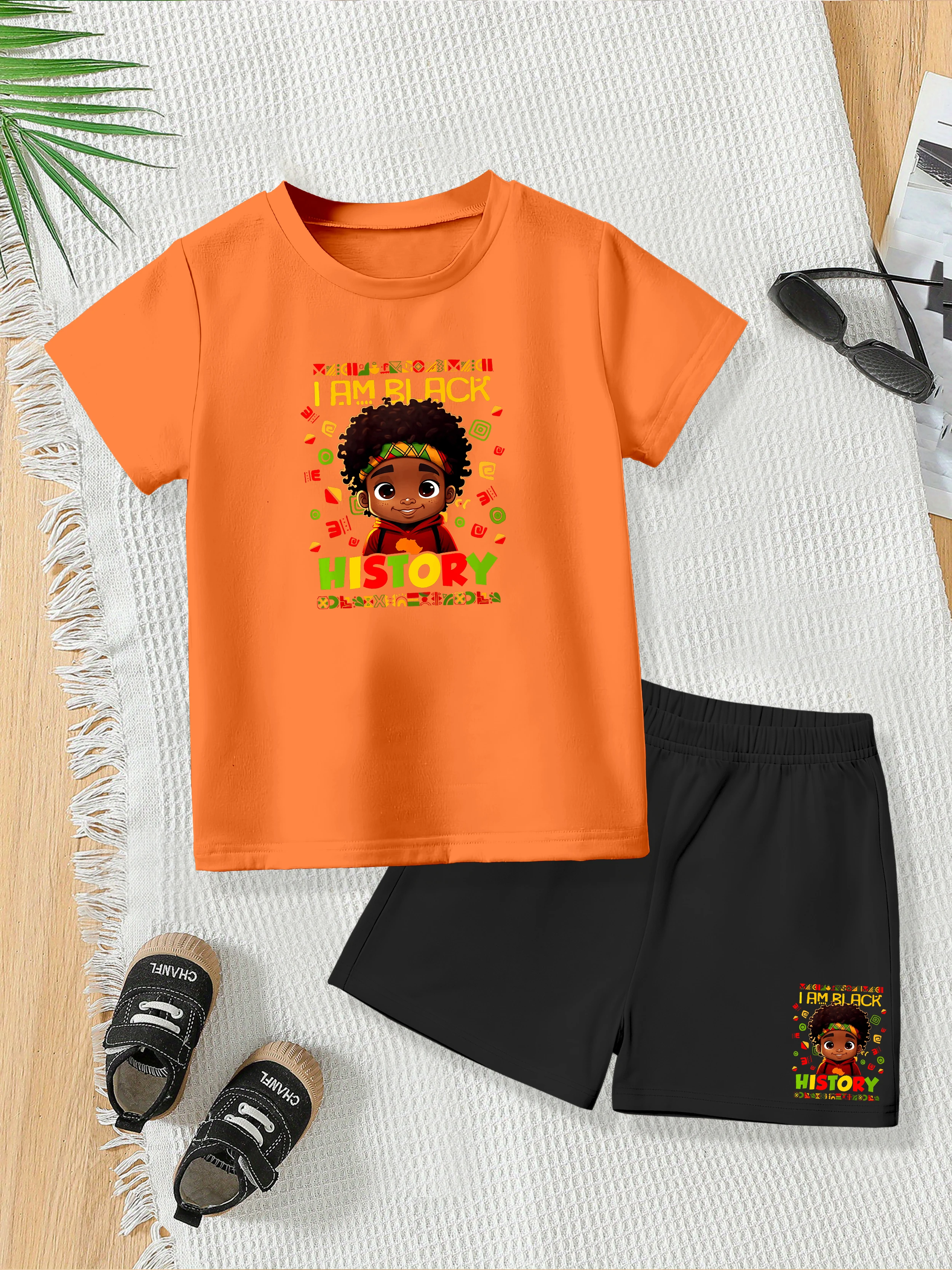 2 предмета: летний повседневный комплект из футболки и шорт для мальчиков, очаровательный черный детский наряд с графическим принтом
2 предмета: летний повседневный комплект из футболки и шорт для мальчиков, очаровательный черный детский наряд с графическим принтом