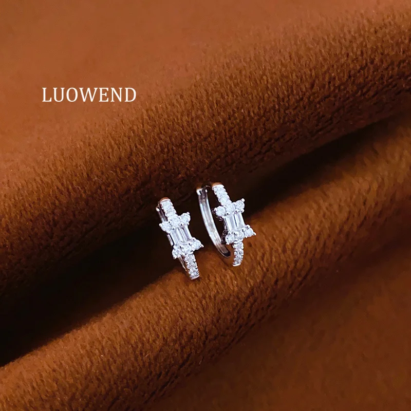 LUOWEND 100% 18K White Gold Earrings Fashion INS Style Real Natural Diamond Hoop Earrings for Women High Party Jewelry
LUOWEND 100% 18K White Gold Earrings Fashion INS Style Real Natural Diamond Hoop Earrings for Women High Party Jewelry