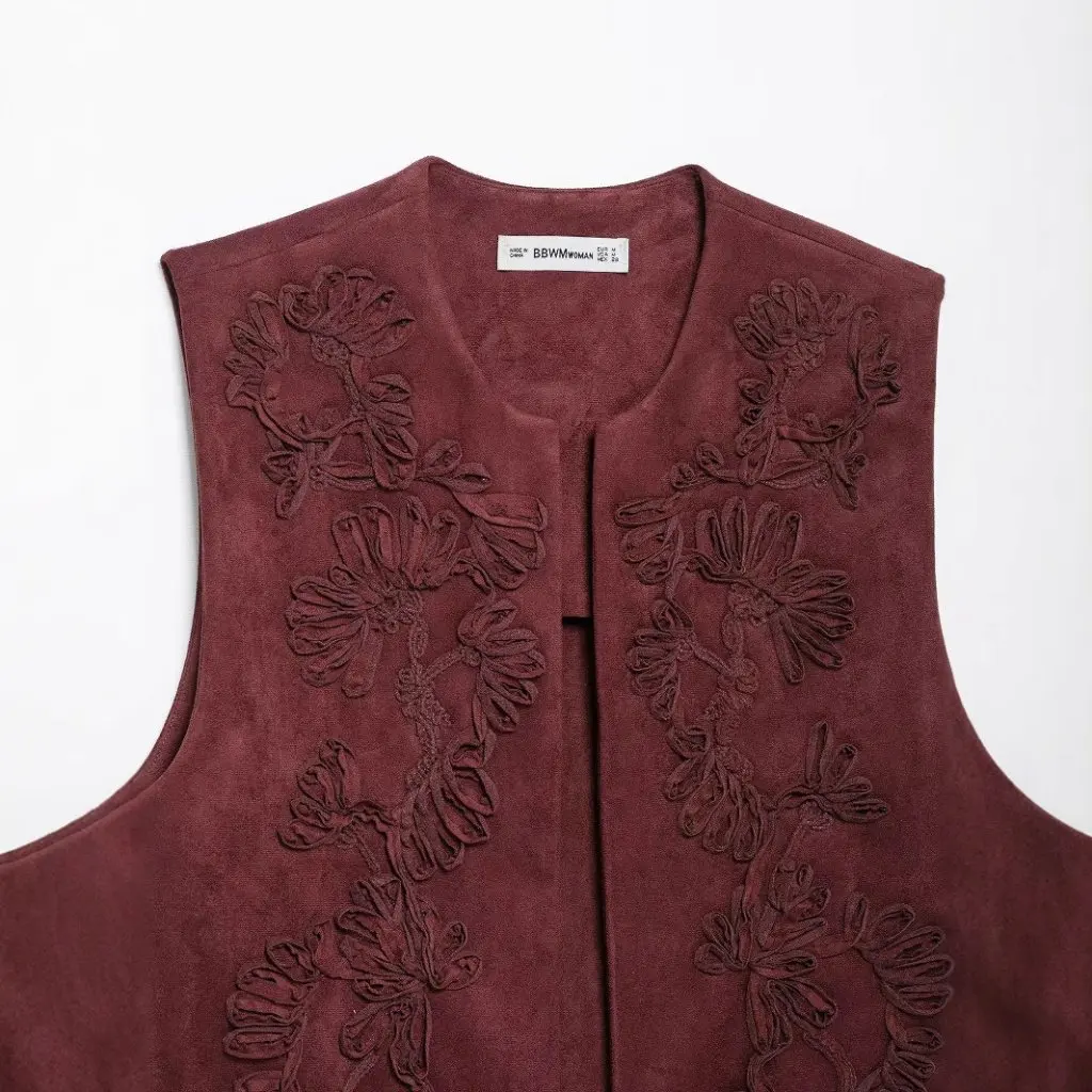 Высококачественный замшевый жилет с вышивкой в стиле ретро в этническом стиле для женщин, модный тренд ранней весны
Высококачественный замшевый жилет с вышивкой в стиле ретро в этническом стиле для женщин, модный тренд ранней весны