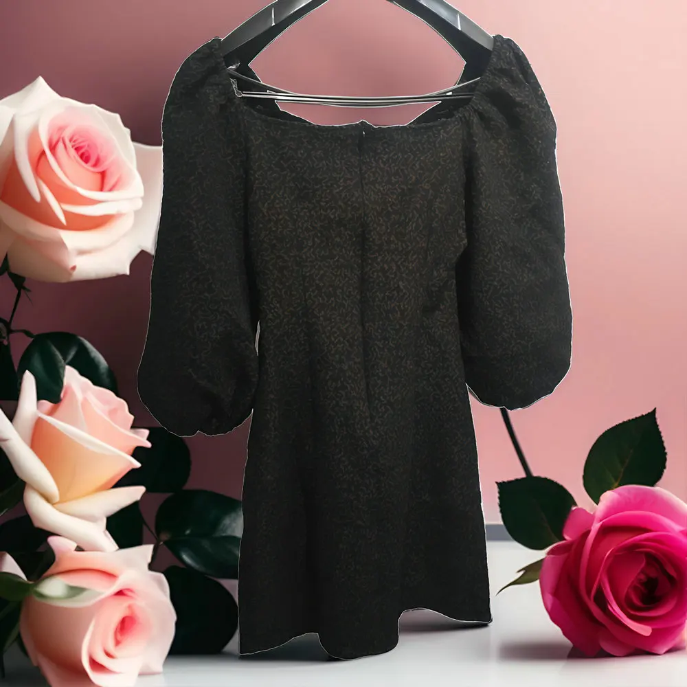 Women Black Jacquard Dresses Lace Up Wide-Neck Three Quater Puff Sleeve Hipline Length Back Zipper One Piece Dress
Women Black Jacquard Dresses Lace Up Wide-Neck Three Quater Puff Sleeve Hipline Length Back Zipper One Piece Dress