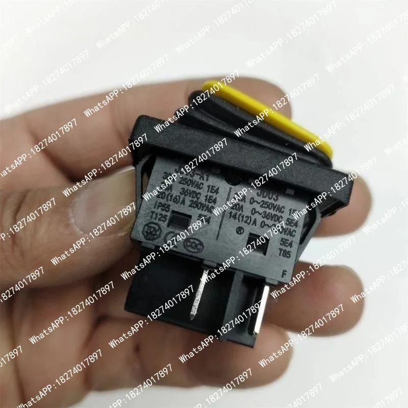1Pcs On Off Switch Button For NT35/1 Wet Dry Vacuum Cleaner
1Pcs On Off Switch Button For NT35/1 Wet Dry Vacuum Cleaner