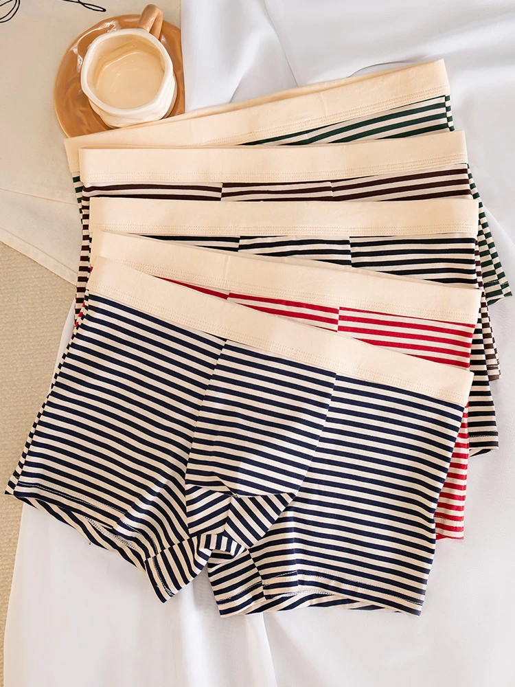 New Cotton Men's Underwear Simple Striped Flat Corner Pants Youth Male Students Middle Waist Loose Four Corner Pants Headrest
New Cotton Men's Underwear Simple Striped Flat Corner Pants Youth Male Students Middle Waist Loose Four Corner Pants Headrest